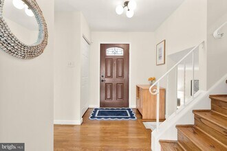 10302 Antietam Ave in Fairfax, VA - Building Photo - Building Photo