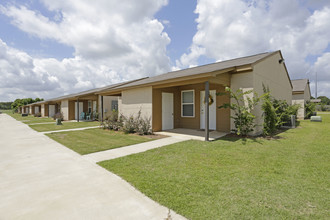 Fieldstone Place Apartments in Monroe, LA - Building Photo - Building Photo