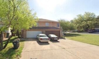 1002 Sagewood Trail in San Marcos, TX - Building Photo