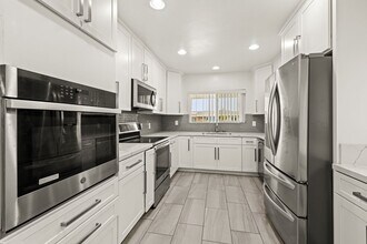 5528-5530 Dorothy Dr in San Diego, CA - Building Photo - Building Photo