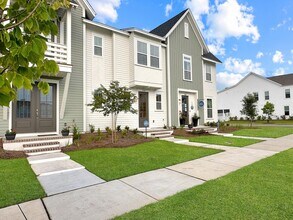 250 Symphony Ave in Summerville, SC - Building Photo - Building Photo