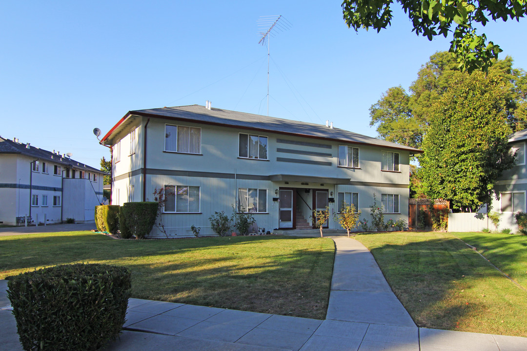 1279 Parkington Ave in Sunnyvale, CA - Foto de edificio