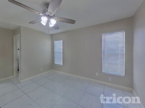 2550 Mill Run Blvd in Kissimmee, FL - Foto de edificio - Building Photo