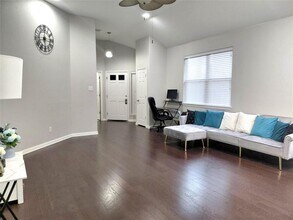 1401 Little Elm Trail in Cedar Park, TX - Building Photo - Building Photo