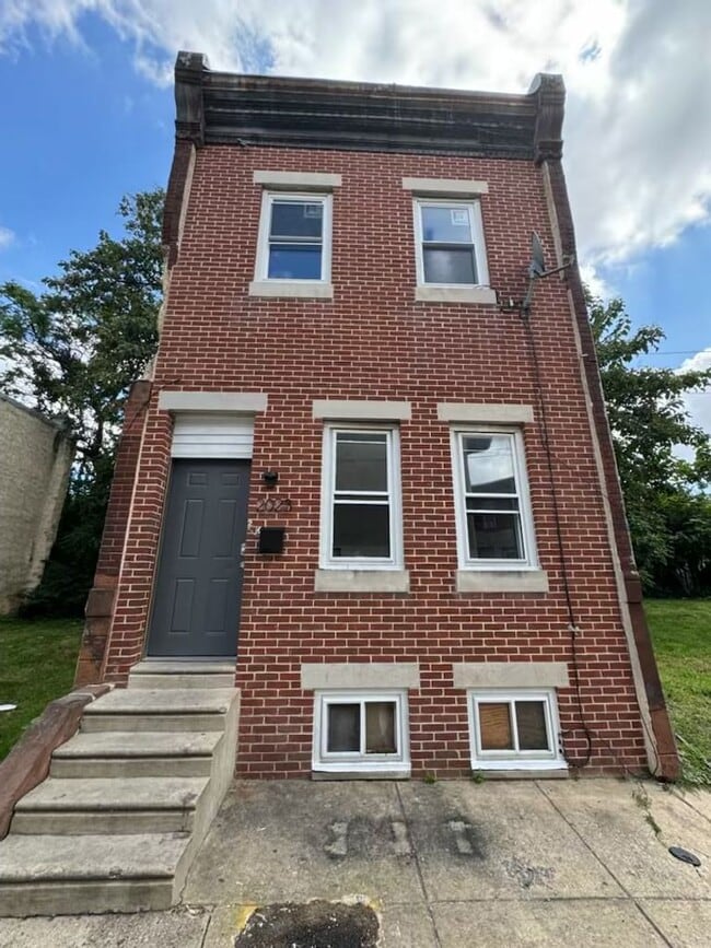 2023 N Bambrey St in Philadelphia, PA - Building Photo - Building Photo