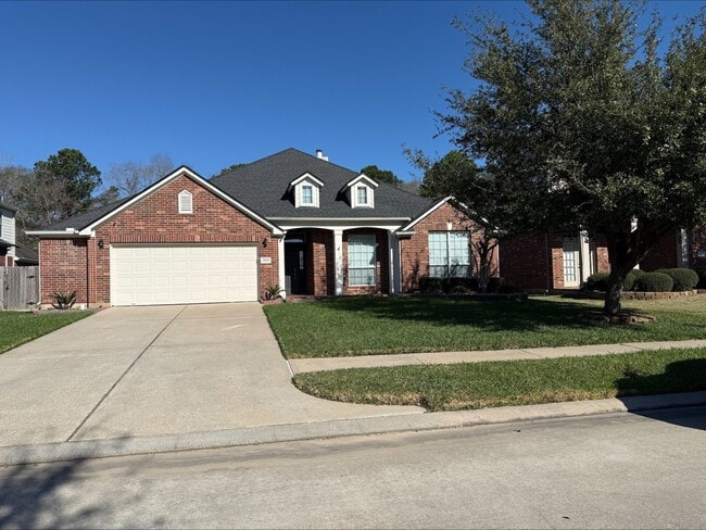 2802 Parkeston Dr in Spring, TX - Building Photo - Building Photo