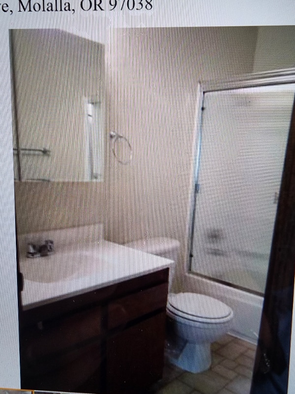 430 Metzler St in Molalla, OR - Foto de edificio - Building Photo