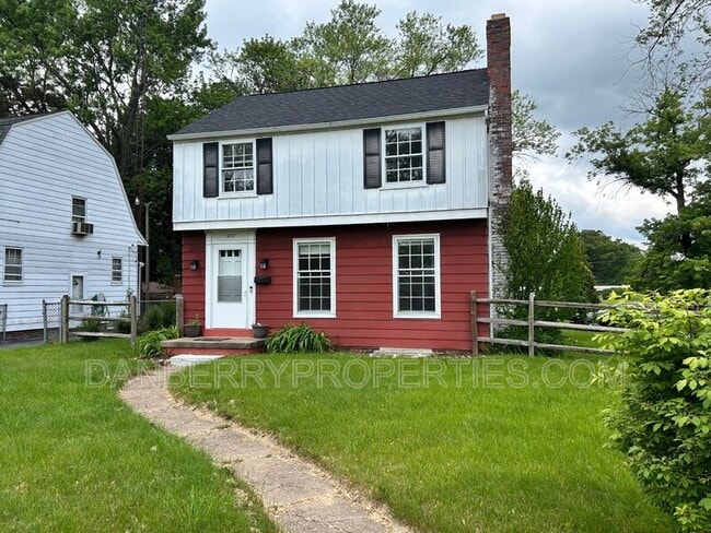 property at 1027 Secor Rd