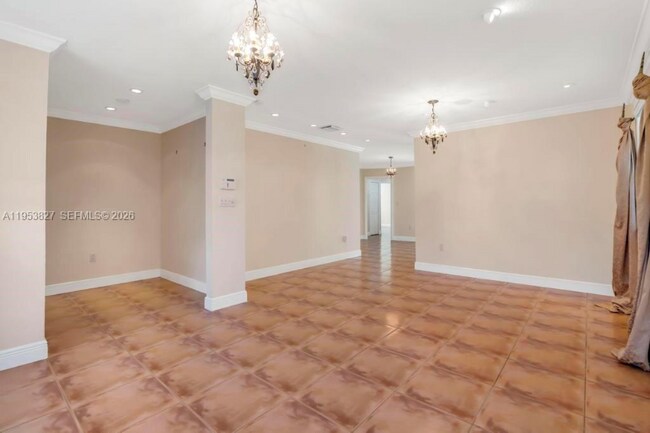 4370 SW 82nd Ave in Miami, FL - Foto de edificio - Building Photo