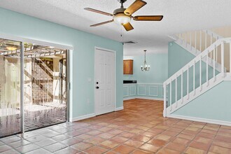 110 1st Ter in Palm Beach Gardens, FL - Foto de edificio - Building Photo