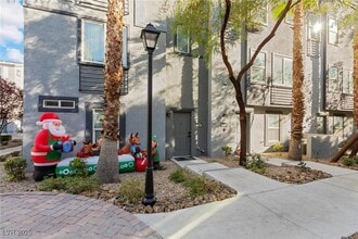 9050 W Tropicana Ave in Las Vegas, NV - Building Photo - Building Photo