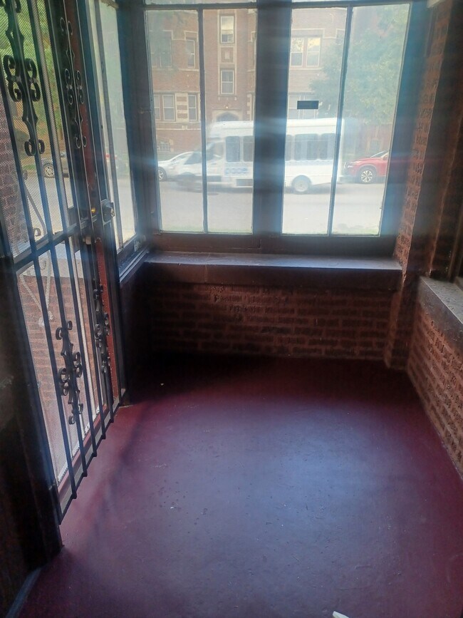 7636 S Yates Blvd in Chicago, IL - Building Photo - Building Photo