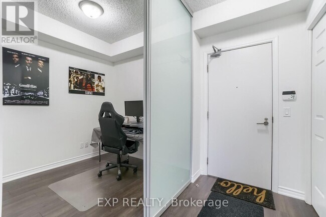 15-715 James Finlay Way in Toronto, ON - Building Photo - Building Photo