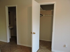 4265 Young St in Pasadena, TX - Building Photo - Building Photo