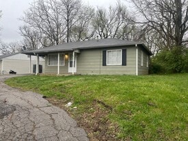 3530 SW Kerry Ave in Topeka, KS - Building Photo