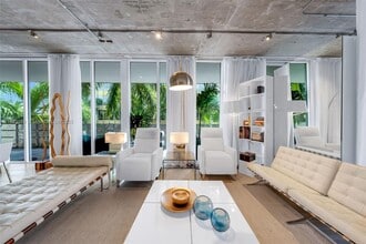 1700 Meridian Ave in Miami Beach, FL - Building Photo - Building Photo