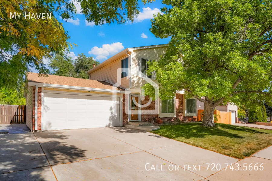 10815 W Alamo Pl in Littleton, CO - Foto de edificio