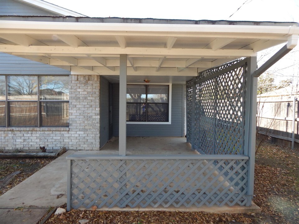 4503 River Oaks Dr in Killeen, TX - Building Photo