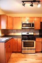 16 Luck St-Unit -1 in Burlington, VT - Building Photo - Building Photo