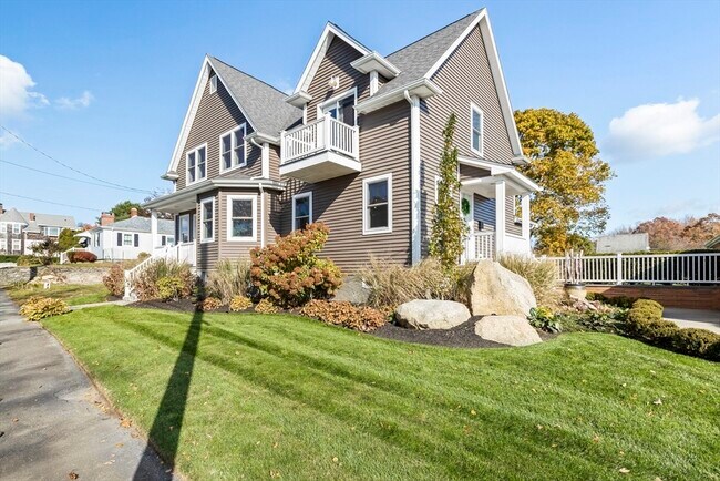 119 Sycamore St in Fairhaven, MA - Building Photo - Building Photo