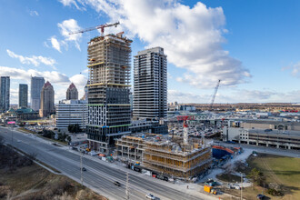 Building B in Mississauga, ON - Building Photo - Building Photo