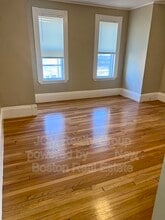 40 Hurd St in Melrose, MA - Foto de edificio - Building Photo