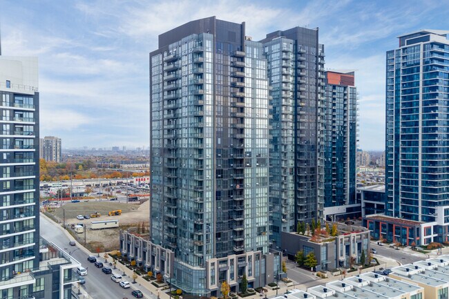 Amber at Pinnacle Uptown, South Tower in Mississauga, ON - Building Photo - Building Photo