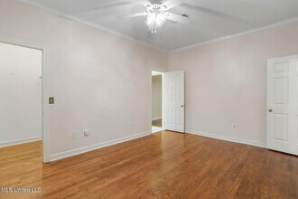 246 Eastbrooke St in Jackson, MS - Foto de edificio - Building Photo