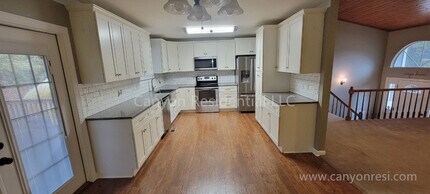 6141 Blue Ash Dr in Ooltewah, TN - Building Photo - Building Photo