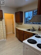 2243 Miramichi St in Ottawa, ON - Building Photo - Building Photo