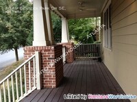 1349 Benteen Park Dr SE in Atlanta, GA - Building Photo - Building Photo