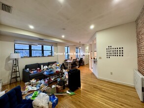 71 Gainsborough St, Unit 302W in Boston, MA - Foto de edificio - Building Photo