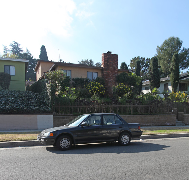 4802 Lincoln Ave in Los Angeles, CA - Building Photo - Building Photo