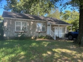 3109 E 11th St in Joplin, MO - Building Photo