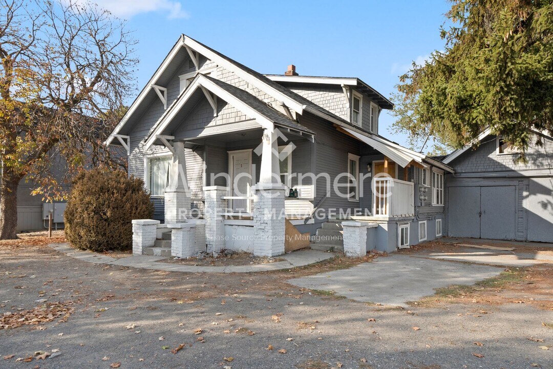 1723 E Mission Ave in Spokane, WA - Building Photo
