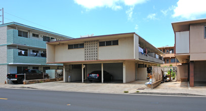 3353 Campbell Ave in Honolulu, HI - Foto de edificio - Building Photo