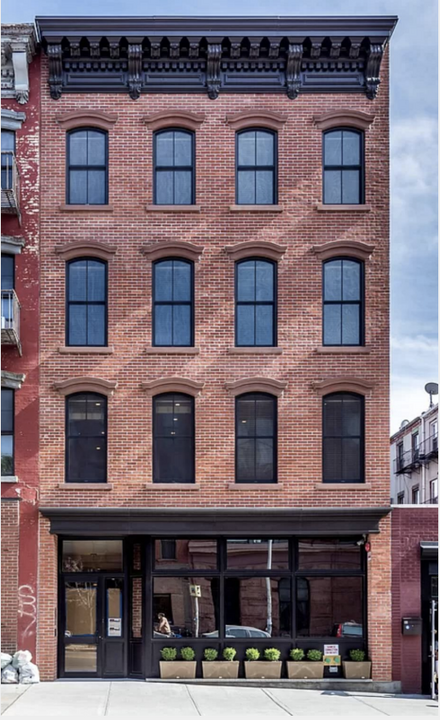 94 Greenpoint Ave in Brooklyn, NY - Building Photo