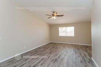 491 E Mesquite Ave in Apache Junction, AZ - Foto de edificio - Building Photo