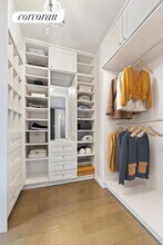 255 E 49th St in New York, NY - Building Photo - Building Photo