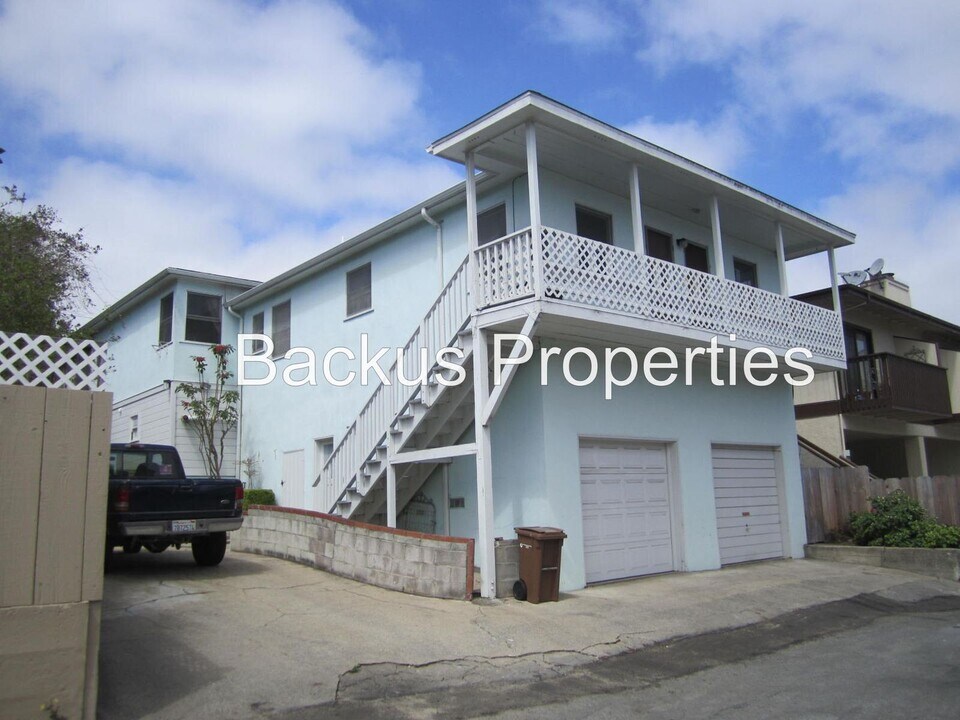 650 Laine St in Monterey, CA - Building Photo