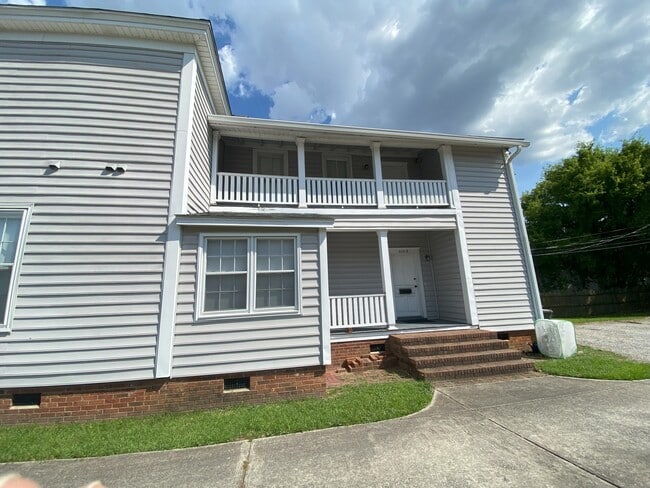 2113 Gadsden St, Unit Unit B in Columbia, SC - Building Photo - Building Photo