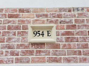 954 Fisher St in Houston, TX - Building Photo - Building Photo
