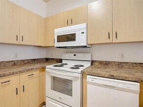 20202 Indian Creek Dr in Kissimmee, FL - Building Photo - Building Photo