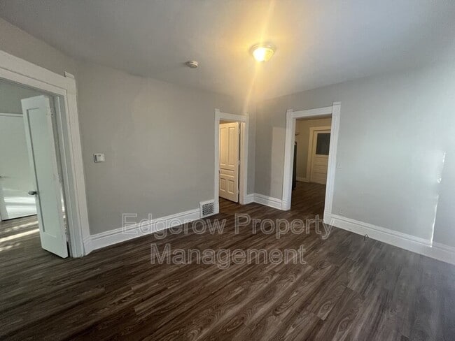 839 Alpine Ave NW in Grand Rapids, MI - Building Photo - Building Photo