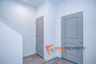 1042 W 430 S in American Fork, UT - Building Photo - Building Photo