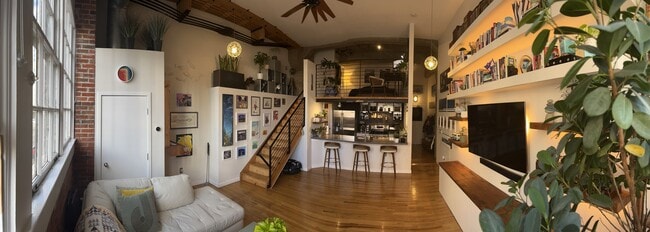 1090 Cherokee St, Unit 201 in Denver, CO - Foto de edificio - Building Photo