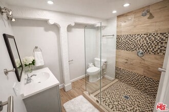 522 Westminster Ave in Alhambra, CA - Building Photo - Building Photo