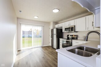 11115 Dura Dr in Indianapolis, IN - Building Photo - Building Photo