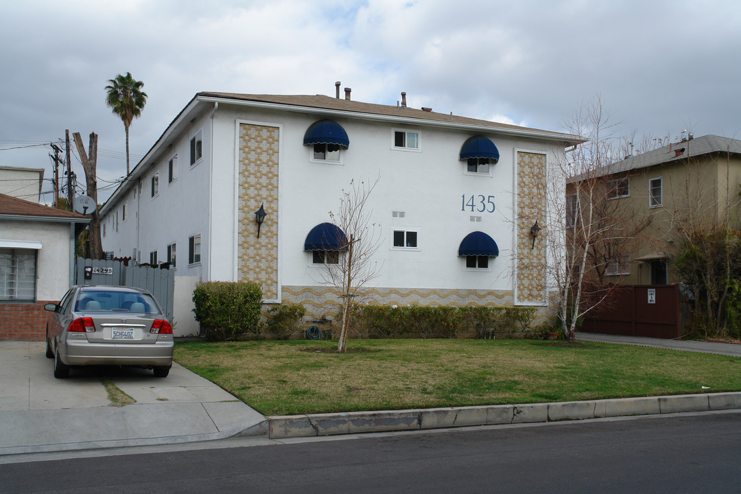 1435 E Maple St in Glendale, CA - Building Photo