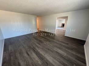 3195 Crescent Ave in Marina, CA - Building Photo - Building Photo
